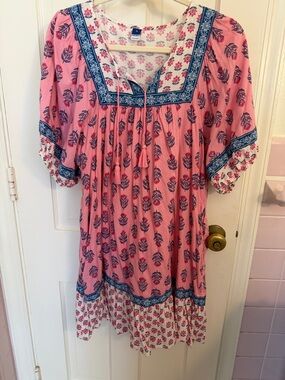 Old Navy Cream Floral Blouse with Pink and Navy Accents